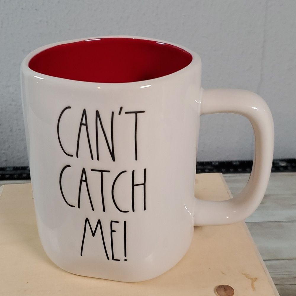 Rae Dunn Can't Catch Me Gingerbread Man Coffee Mug White Exterior Red Interior‎